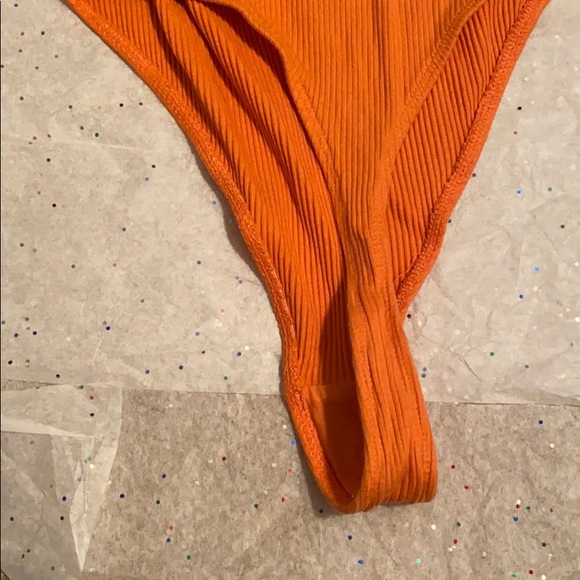 Small Urban Outfitters Orange Body Suit - Picture 3 of 3